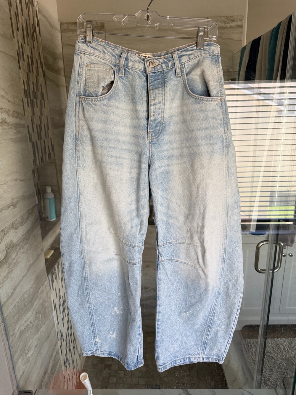 We the free barrel jeans - Picture 3 of 4